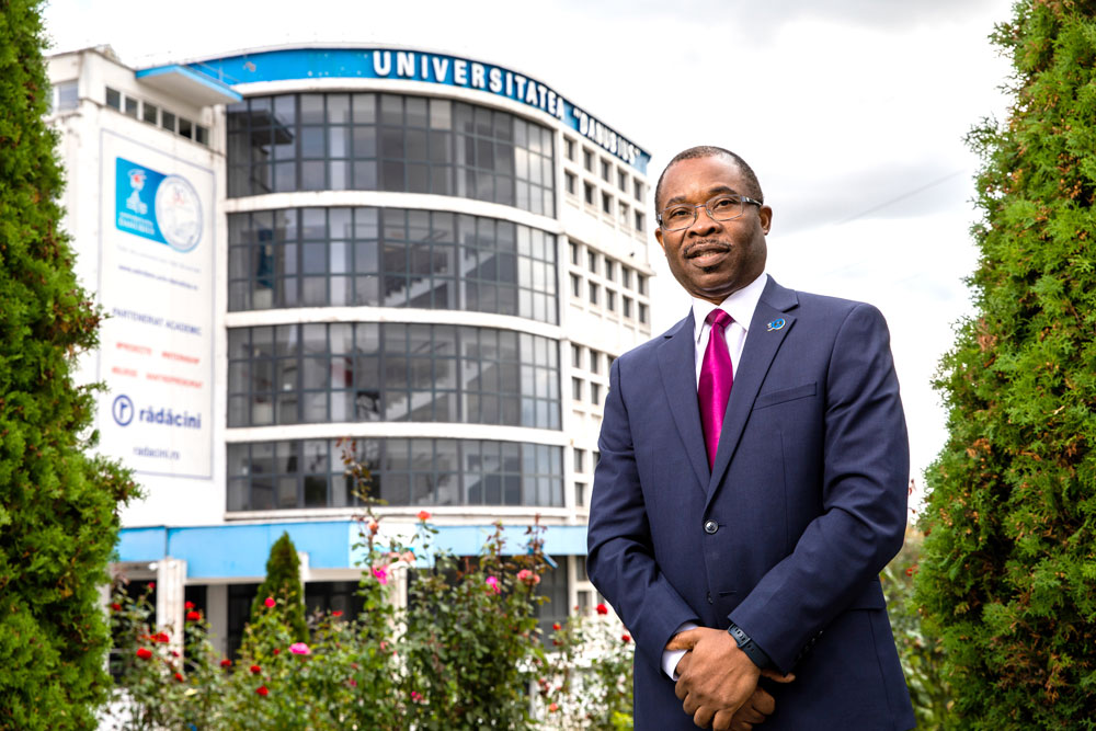 Universitatea Danubius are un nou rector - Prof. univ. dr. Steve O. Michael