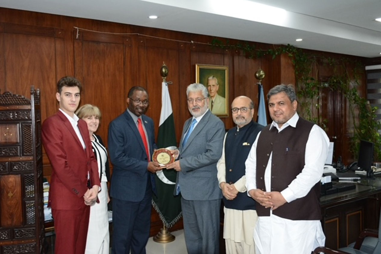 Expanding the Horizon of a Rising Global University: Danubius University Confers with the Chairman of the Higher Education Commission of Islamic Republic of Pakistan