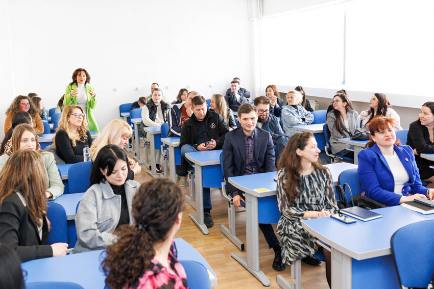 Colaborare între Studenți și Profesori la Facultatea de Științe Economice a Universității Internaționale Danubius