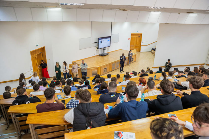 Târgul educațional „Pași pentru Viitor” – un pas concret spre orientarea academică a elevilor de liceu