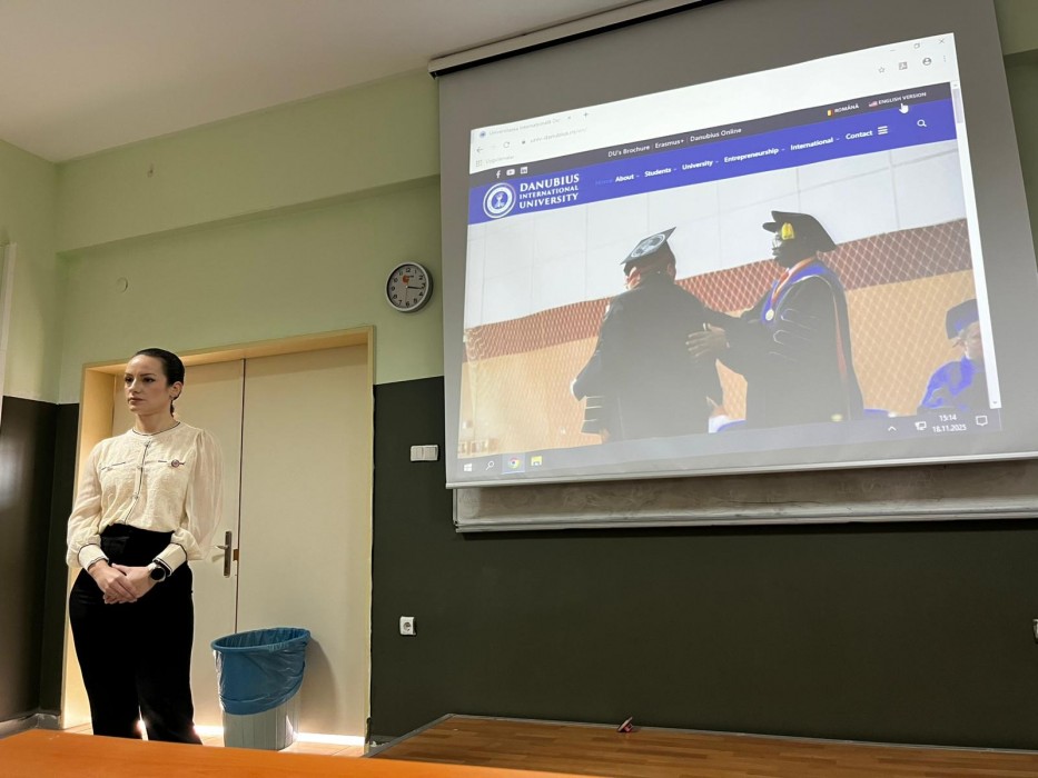 Universitatea Internațională Danubius, prezentată la Çanakkale Onsekiz Mart Üniversitesi