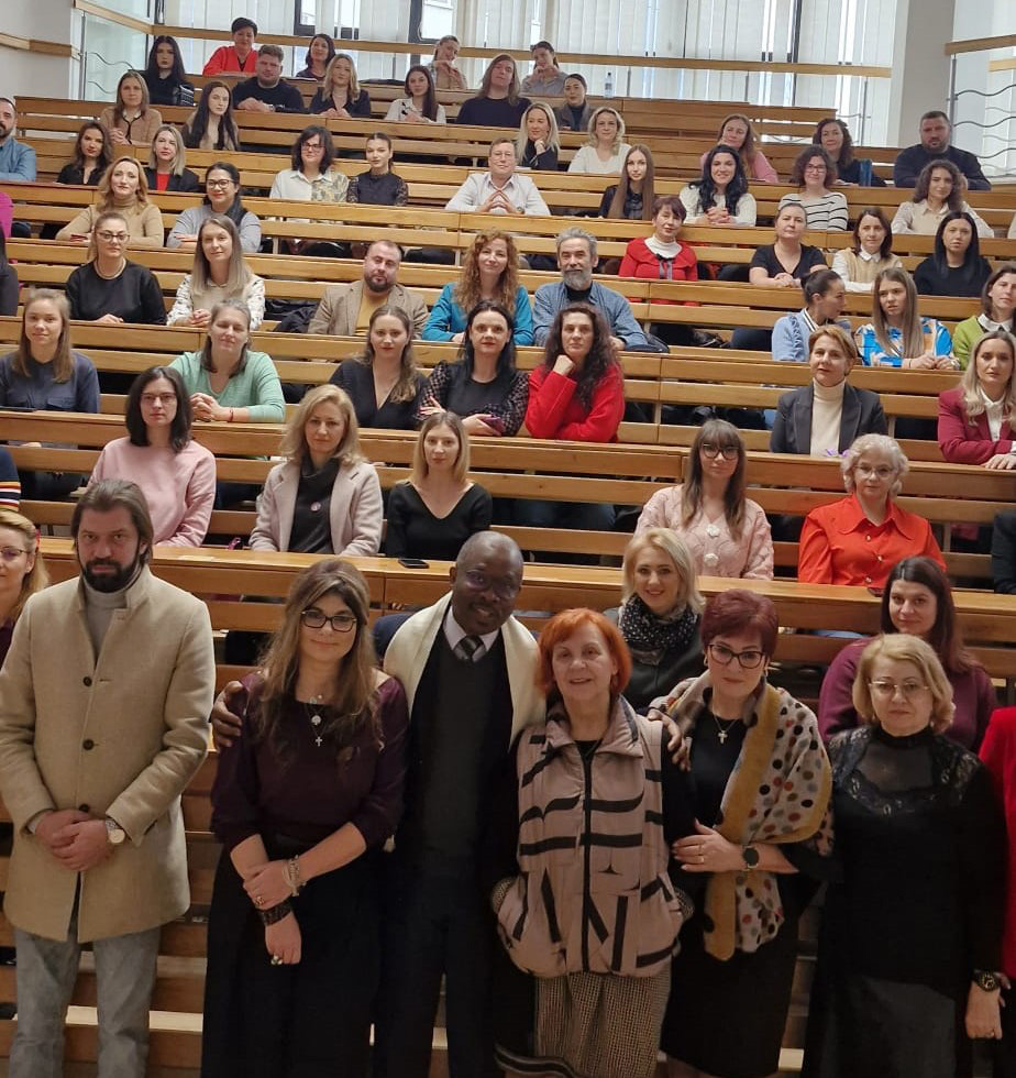 Perspective academice și profesionale în cadrul unei întâlniri cu studenții de la Psihologie și Asistență Socială