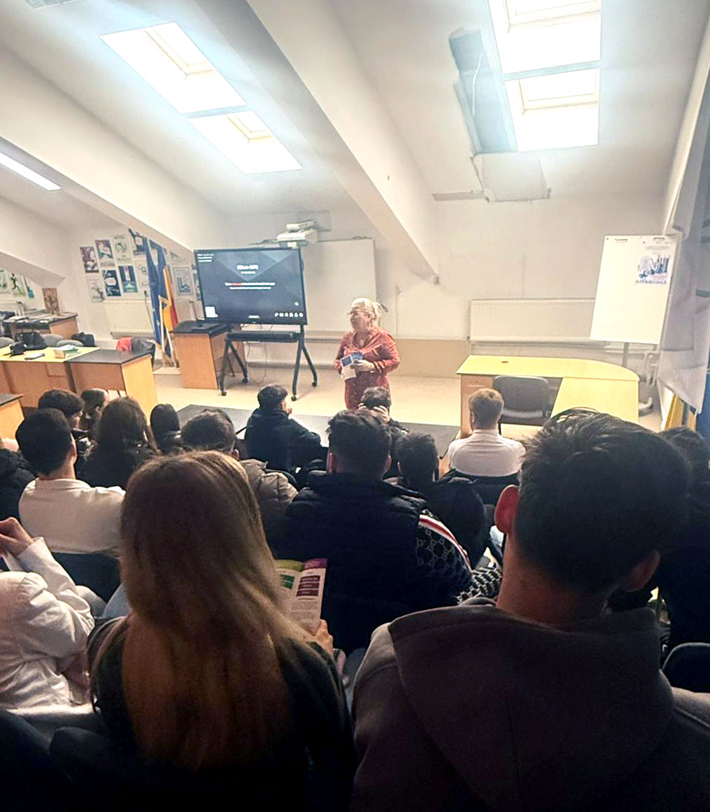 Educație și viitor: prezentarea ofertei universitare Danubius în liceele din Botoșani